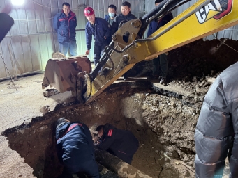 太原一供热管道发生破裂 抢修结束居民恢复供暖