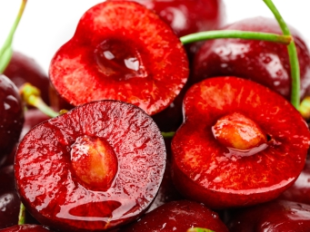 车厘子价格回落明显 消费者尝到“甜头”